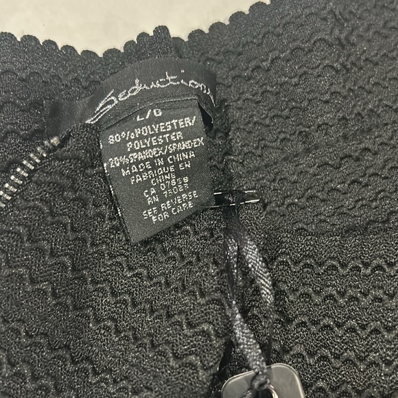 Y2K Black and Silver high Waisted Skater Skirt Women’s Size Large - Picture 9 of 11